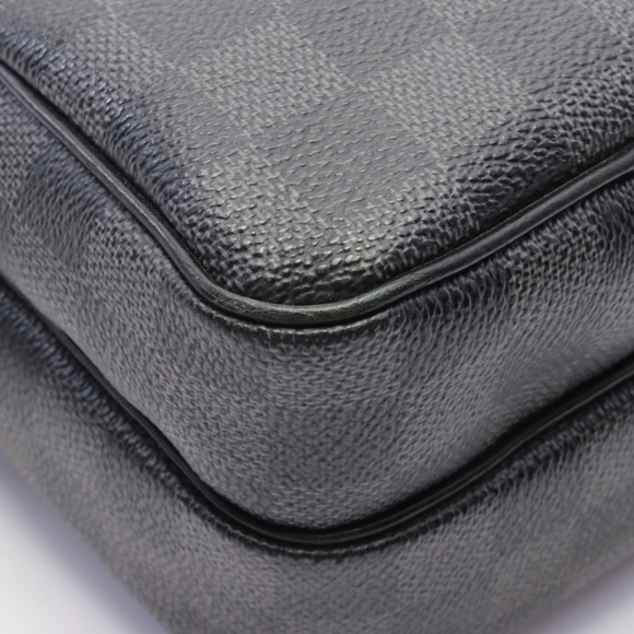 Louis Vuitton Rem Damier Graphite Shoulder Bag Black - Picture 5 of 5